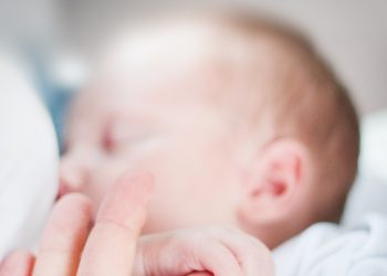 Treatments for Sore Cracked Nipples from Breastfeeding