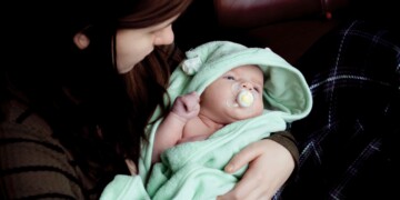 Pros and Cons of Pacifier for Newborn 6 Pros and cons of pacifier for newborn