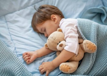 How to Get Toddler Back On Sleep Schedule after Vacation