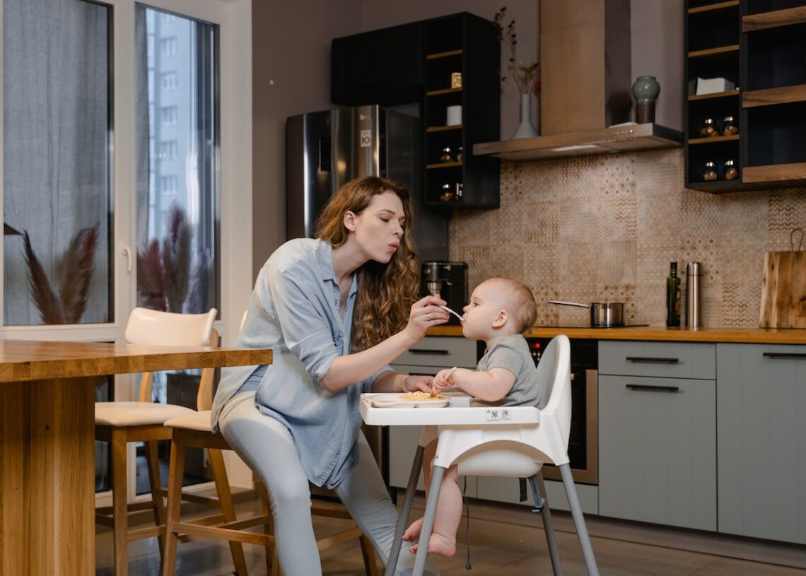 When Babies Can Eat Yogurt (Plus 4 Delicious Recipes)? 1 When Babies Can Eat Yogurt