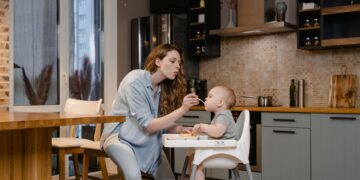 When Babies Can Eat Yogurt (Plus 4 Delicious Recipes)? 12 When Babies Can Eat Yogurt