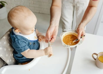 How Long To Keep Baby Upright After Feeding And When To Stop?